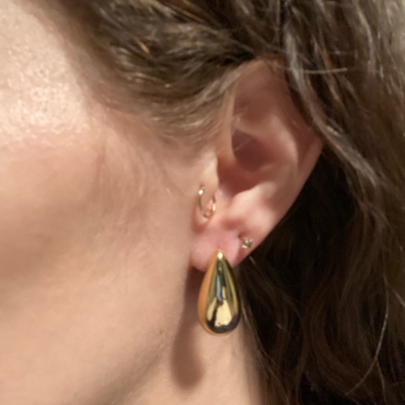 Chunky gold earrings - 2 pairs - Picture 7 of 9